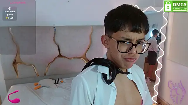 Show modela sasan_tay na web-kameri