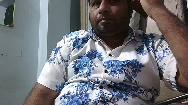 Show modela sura11311 na web-kameri