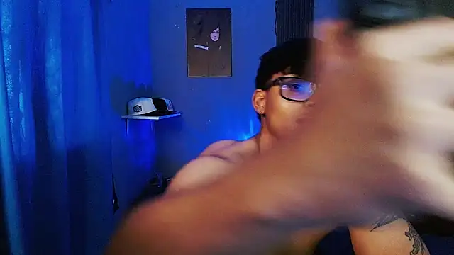 Mr_yisuzzのライブXXXチャット