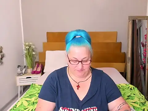 Sugarmommy_69X's Live XXX Chat