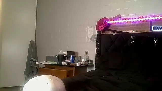 Živý XXX chat Pleasure_Princess69