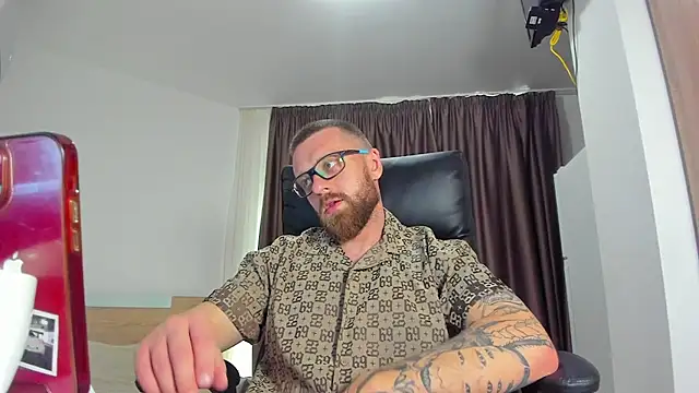 XXX chat uživo modela Findom_guy