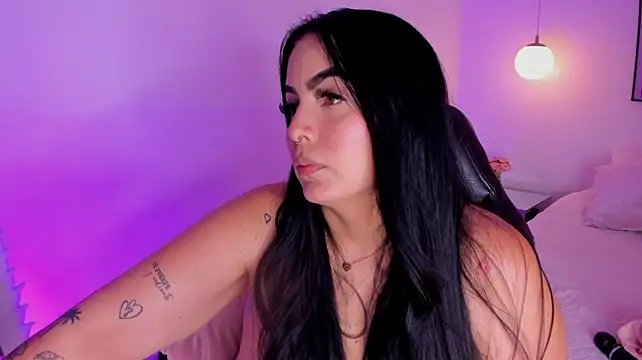 camilaa7's Live XXX Chat