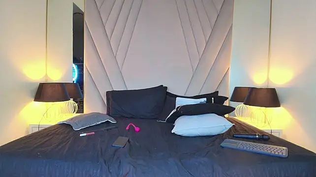 TokioDoll's Live XXX Chat