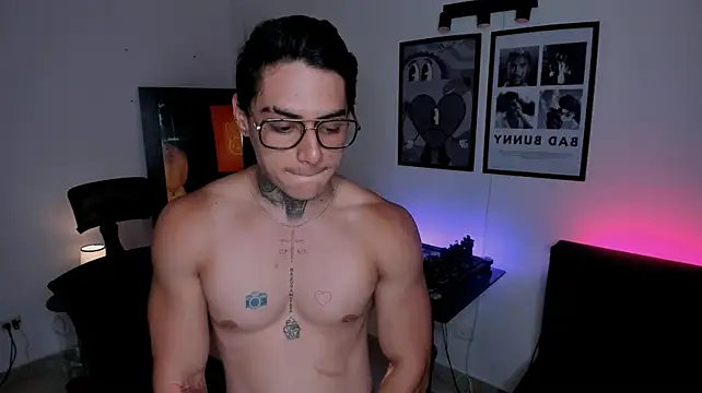 Chat +18 de Simon_cortes ao vivo