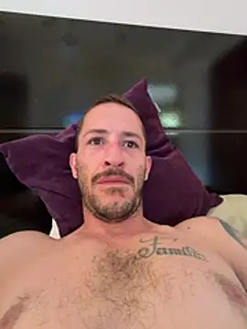 Chatroom XXX en direct de CoyoteDuMato