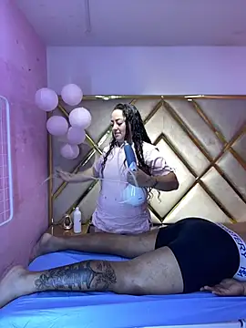 Nails_Lucia – Naživo XXX chat