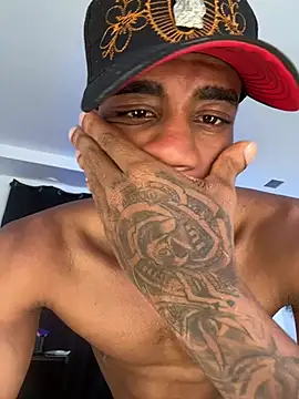 agrublackのライブXXXチャット