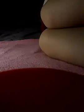 XXX chat uživo modela -Tara-a