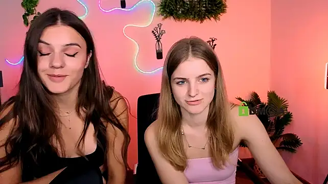 Chat +18 de lisa_dark_ ao vivo