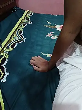 love_line_24 Show in webcam