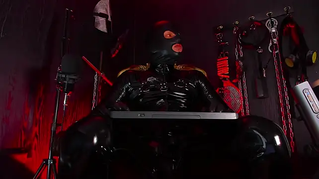 Master_Connor_BDSM: онлайн-секс-чат