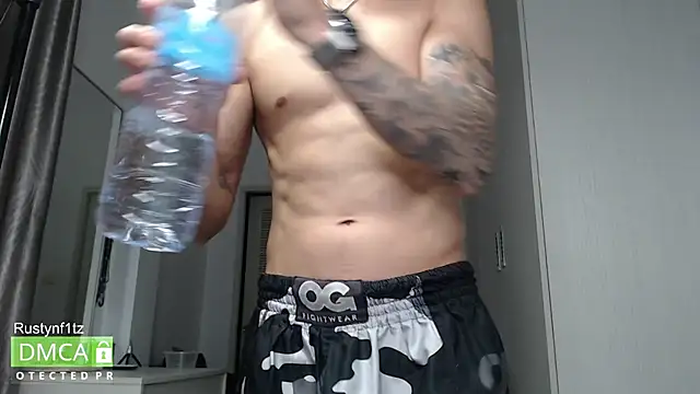 Rustynf1tz_ – Naživo XXX chat