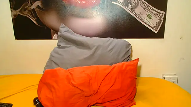 xxebony Adlı Modelin Canlı XXX Sohbeti