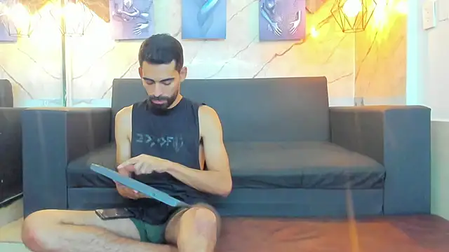 Chatroom XXX en direct de Andres_Bless
