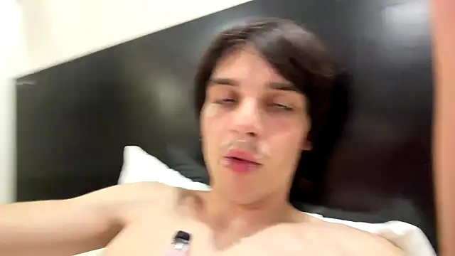altycouple's Live XXX Chat