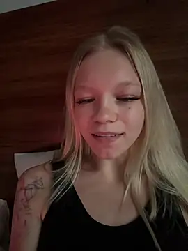 Foxy_Blondie's Live XXX Chat