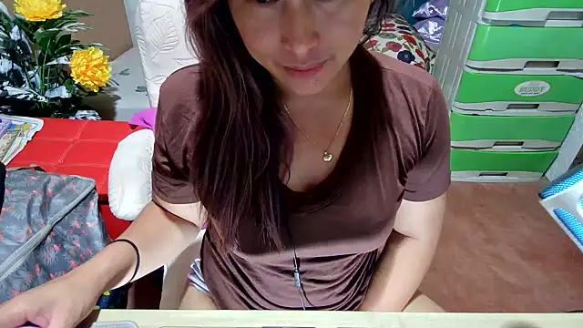Filipina_Desire 现场XXX聊天