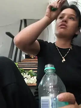 LorenRosse – Naživo XXX chat