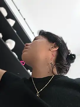 LorenRosse 现场XXX聊天