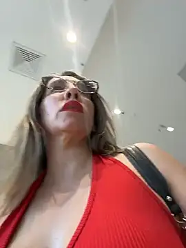 Gatitacarlita's Live XXX Chat