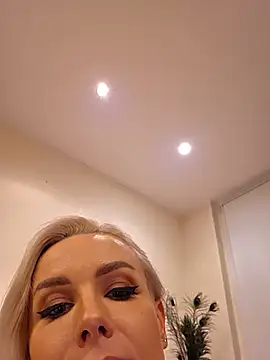 AureliaDoux Live XXX-Chat