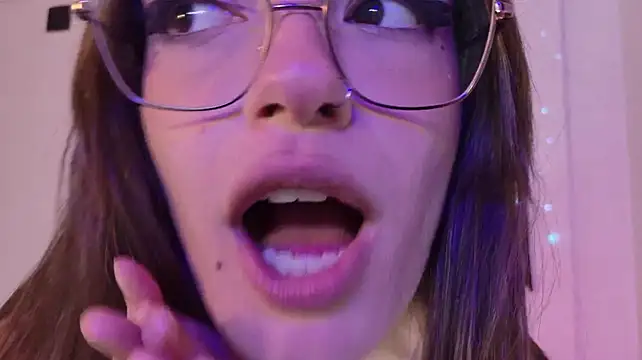دردشة nina_kink الجنسية المباشرة