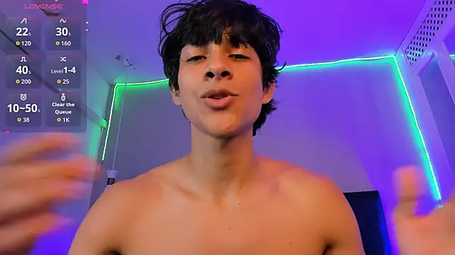 Chat XXX en directo de Cheys_Mast