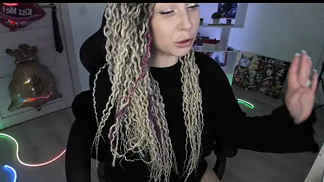 Chat XXX en directo de HoneySallyMoore