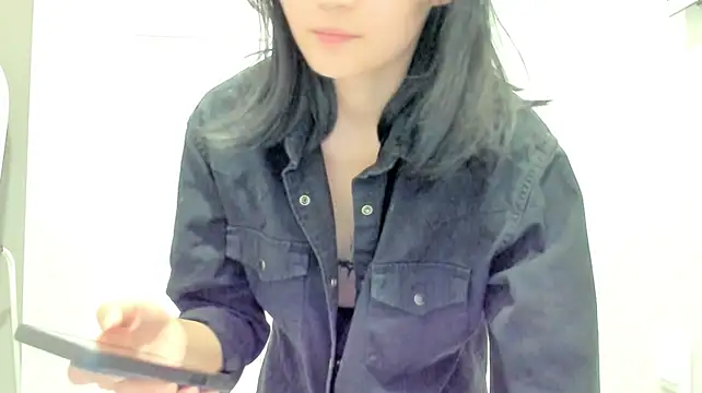 XXX chat uživo modela ailey_chao