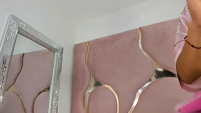 Онлайн чат XXX honeyhtx