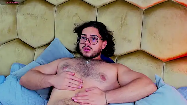 Онлайн чат XXX Enzo_bossJS