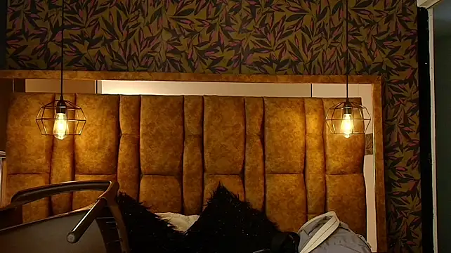 LIA__MILLER_ Adlı Modelin Canlı XXX Sohbeti