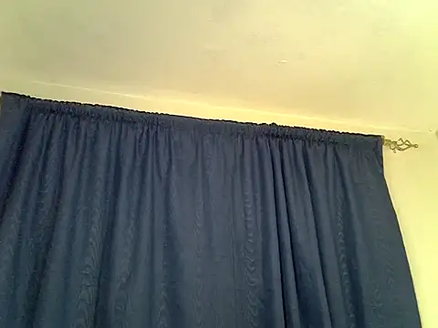 flirrtclaudia's Live XXX Chat