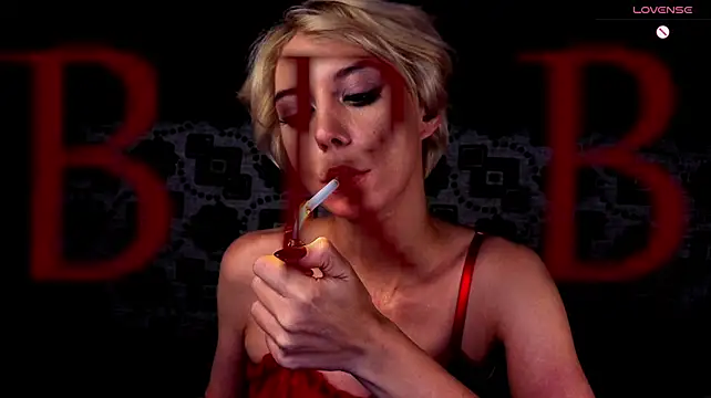 Blondice's Live XXX Chat