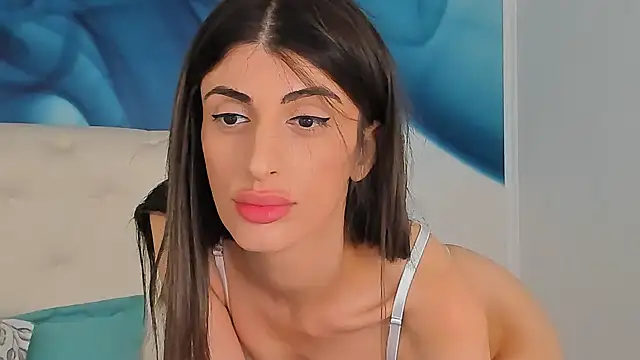 SkinnyDolly's Live XXX Chat