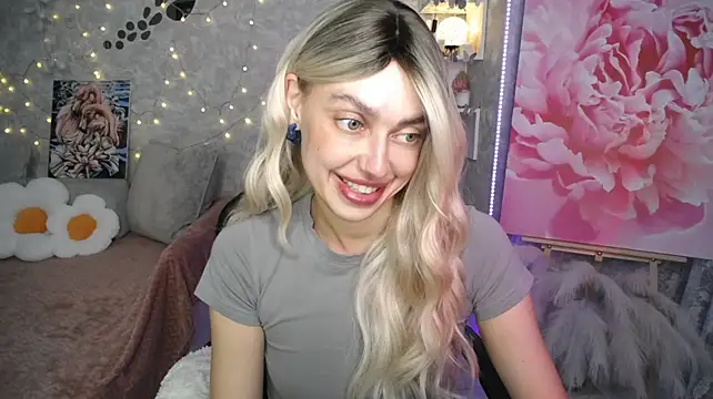 NickyAdamidi's Live XXX Chat