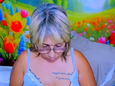 indianroxy Live XXX-chat