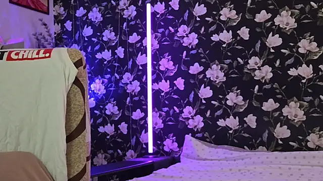 دردشة Vuitton الجنسية المباشرة
