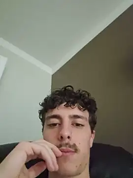 marcoolaso Adlı Modelin Canlı XXX Sohbeti