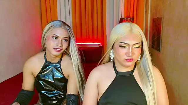 Phenomenal_ShemaleのライブXXXチャット