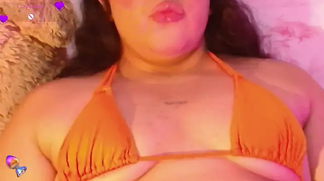 Chat +18 de Mia_Carters ao vivo