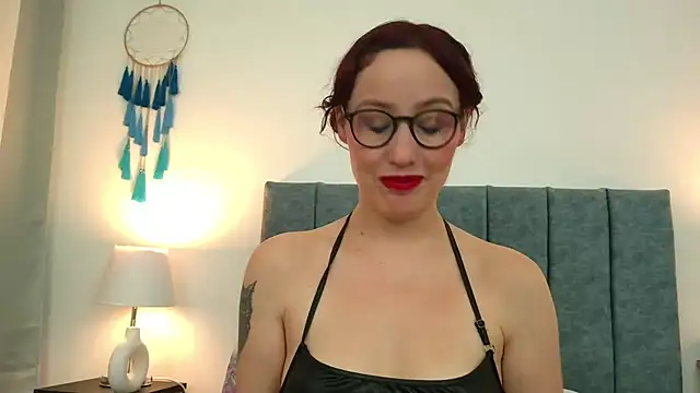IberianMoonMK – Live XXX-chat