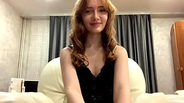 UnaQuent Adlı Modelin Canlı XXX Sohbeti