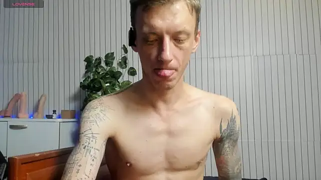 Chat XXX ao vivo de James2Inked