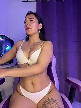 Chat XXX en directo de Kayle_11