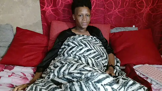 MistressShirleyXXX81 Chat XXX live