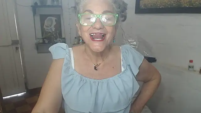 FunnyGrandma's Live XXX Chat