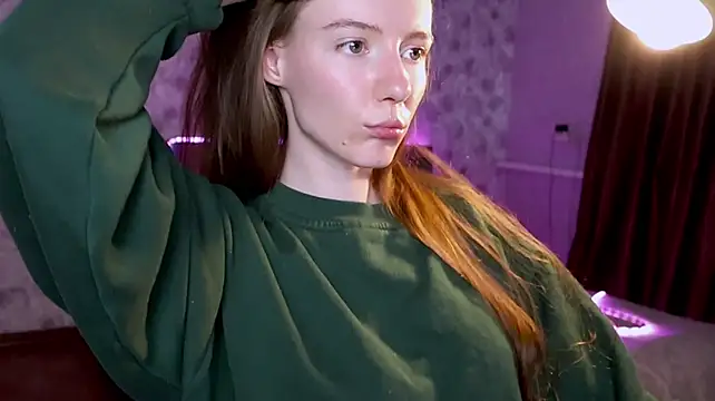 Why_me_stella's Live XXX Chat