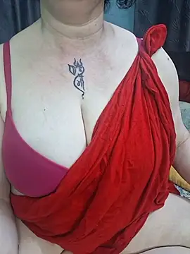 Chat XXX en directo de Indian_Coupl3